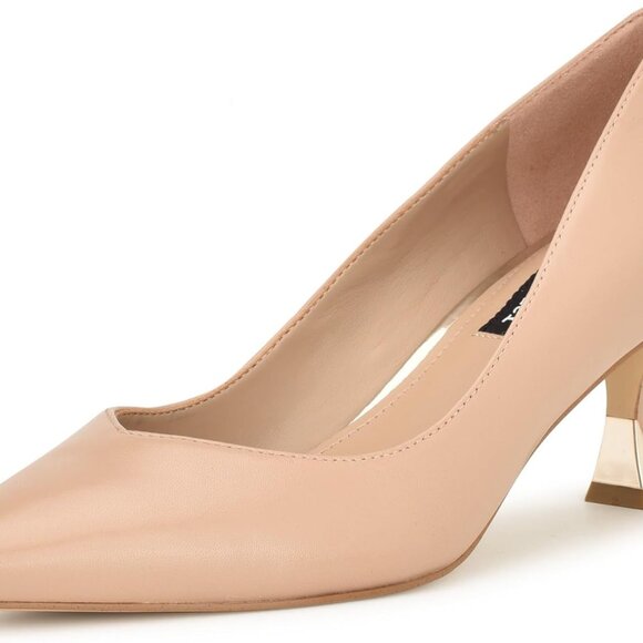 Women's Leather Pumps Size 8 Pointed Toe Slip-On Tapered Heel Chic - Picture 1 of 7